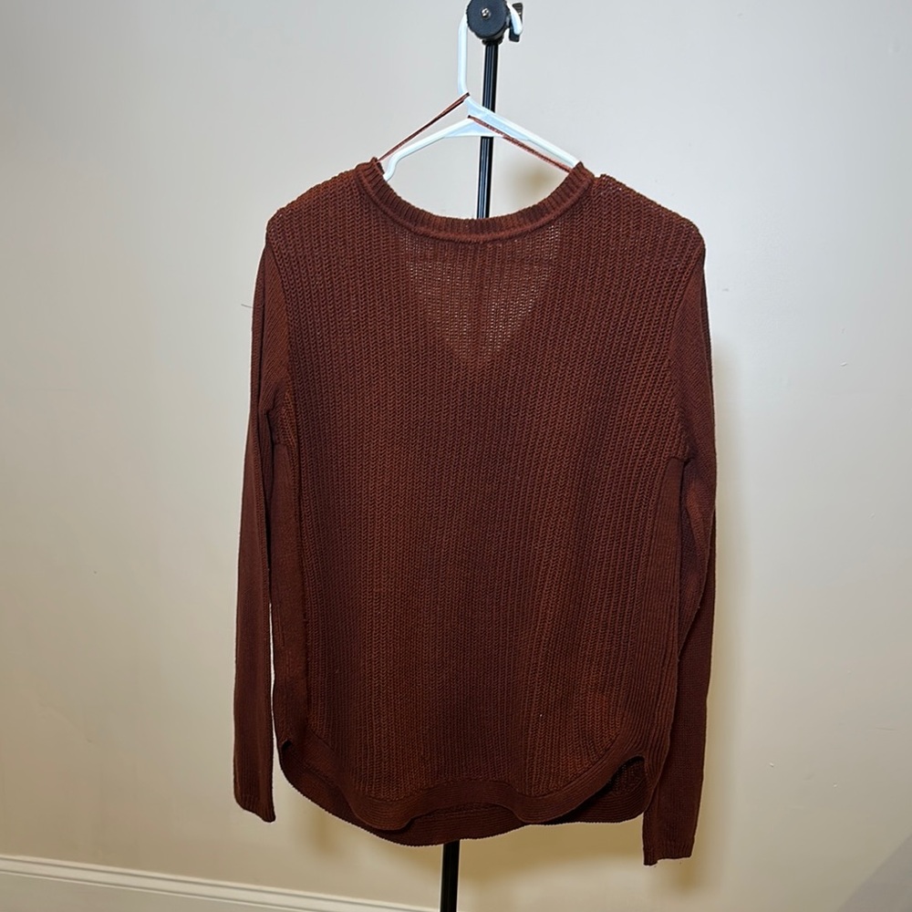 Burnt Orange RD Style V Neck Sweater with Classic Design